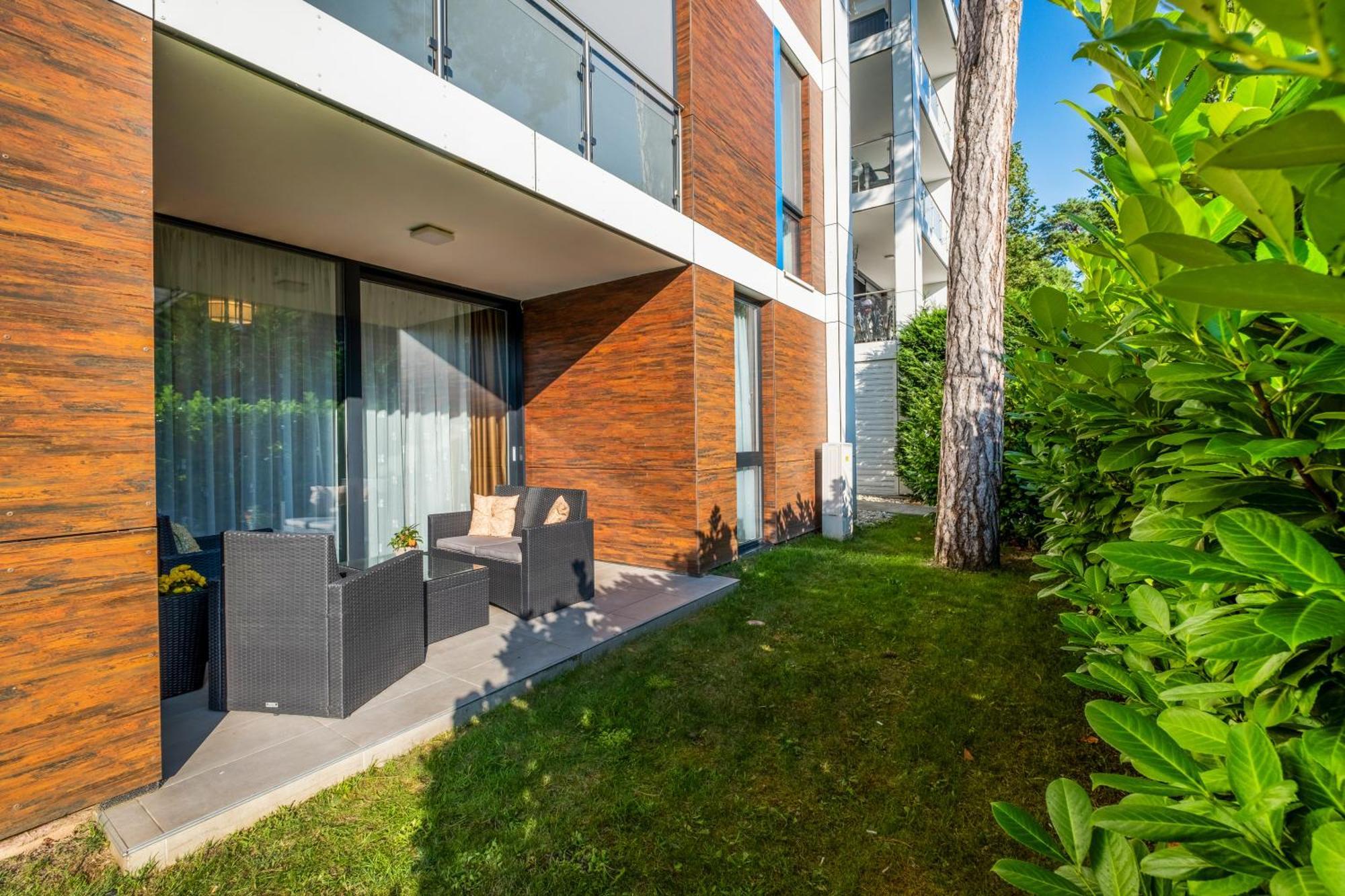 Mf Port Azur Wellness Apartments Siofok Exterior photo